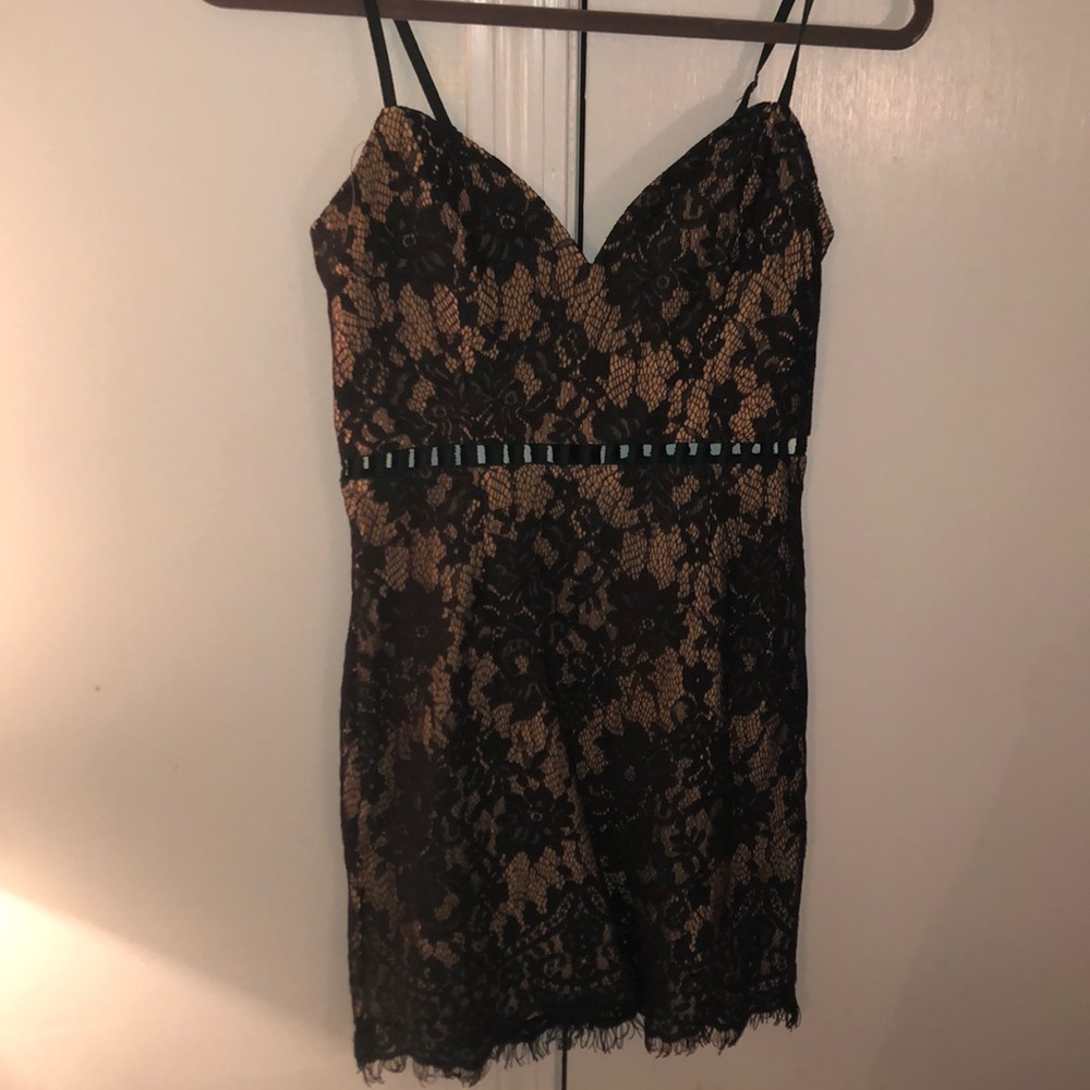 Tobi emerald lace dress